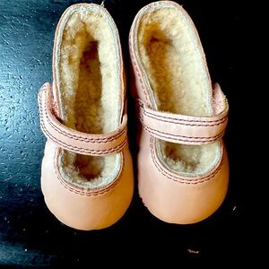 Baby Girls’ Ugg Pink Moccasins Size S/6-12 months